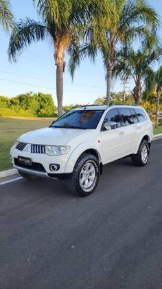 MITSUBISHI PAJERO DAKAR 3.5 HPE 7 LUGARES 4X4 V6 24V FLEX 4P AUTOMÁTICO
